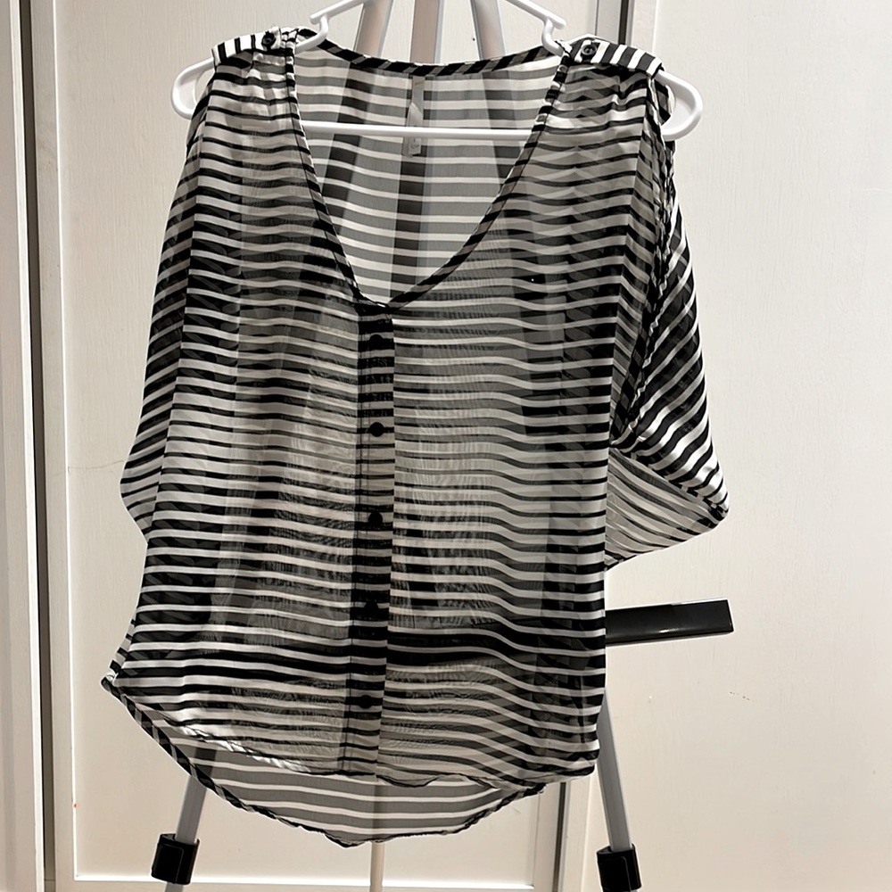 Sheer blouse like new